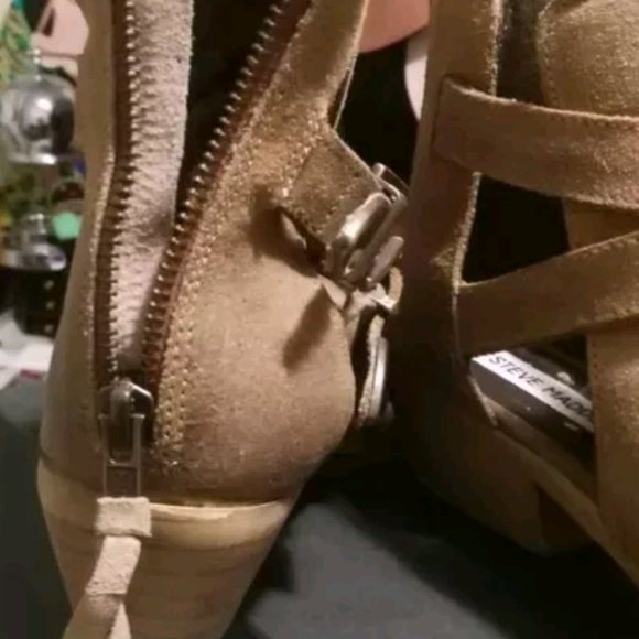 Steve Madden cut out booties - Picture 3 of 7